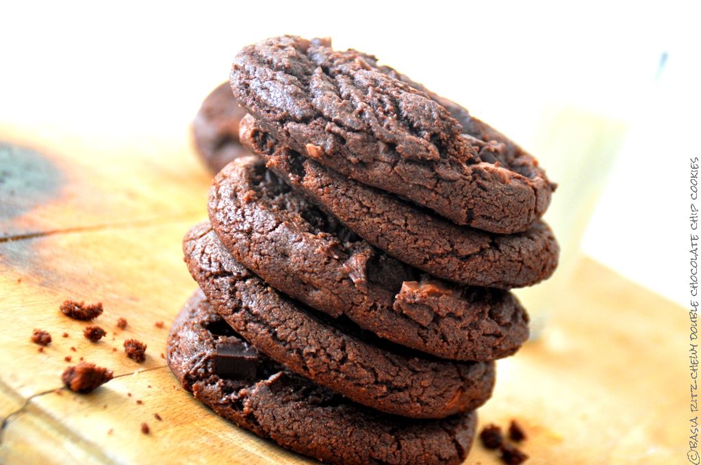chewy_double_chocolate_chip _cookies_02